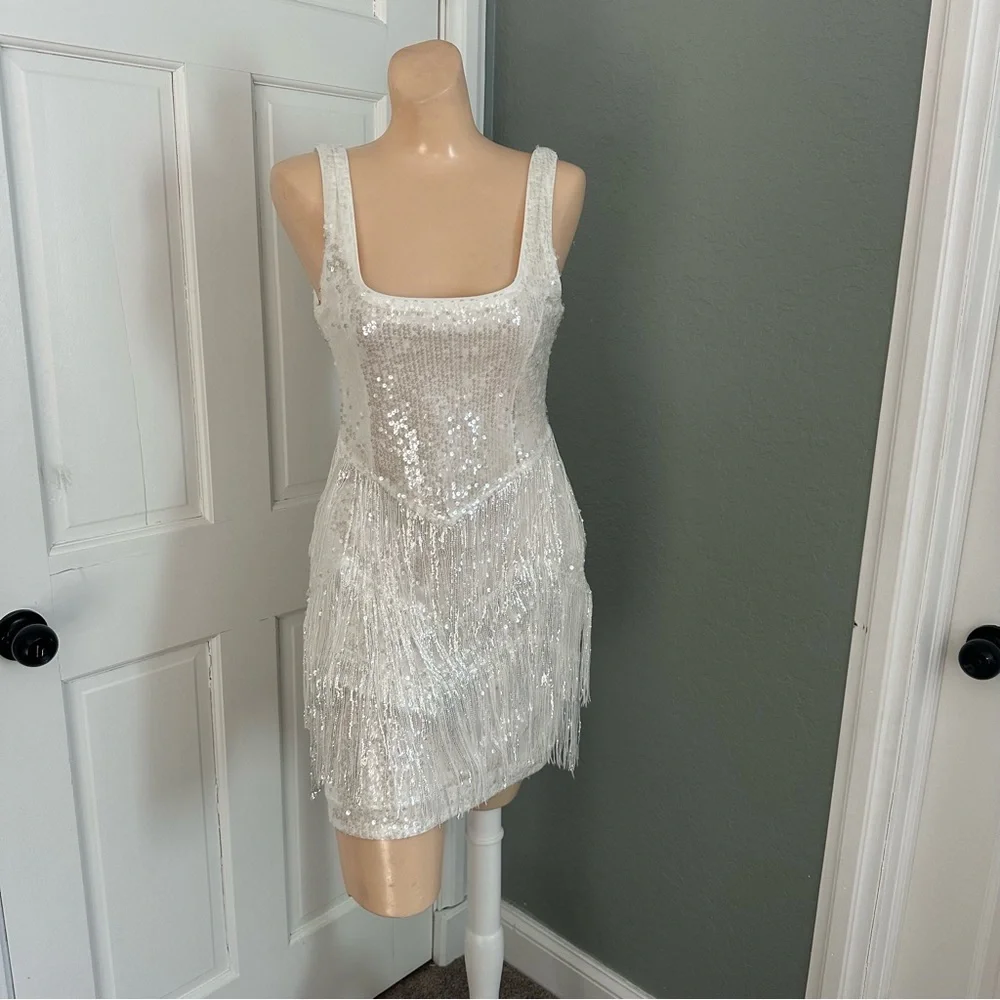 LULU’S LIMELIGHT LOVE SEQUIN FRINGE BODYCON MINI DRESS - Picture 5 of 14